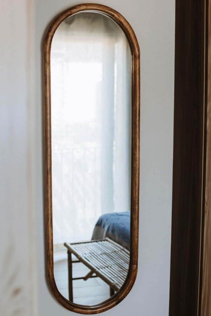 Detalle espejo habitación doble El cielo de las Hurdes